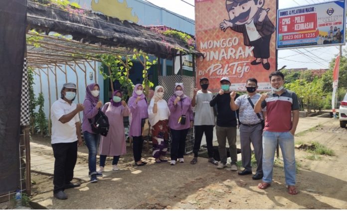 Kabid Ekraf Provinsi Lampung Sambangi Pasar Kreatif Bentukan Warga Bersama GenPi Lampung