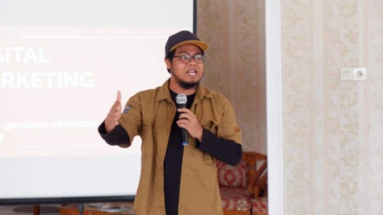 How Payungi as Creative Economy Promotor Develops A Chance to Survive in Global Pandemic Event ?