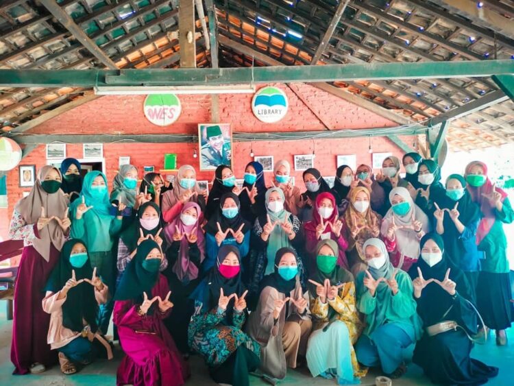 Perempuan dan Gerakan Lingkungan