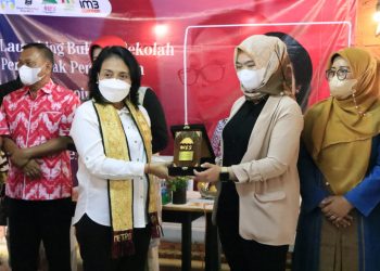 Menteri PPPA Bintang Puspayoga Kunjungi Pasar Kuliner Payungi Kota Metro